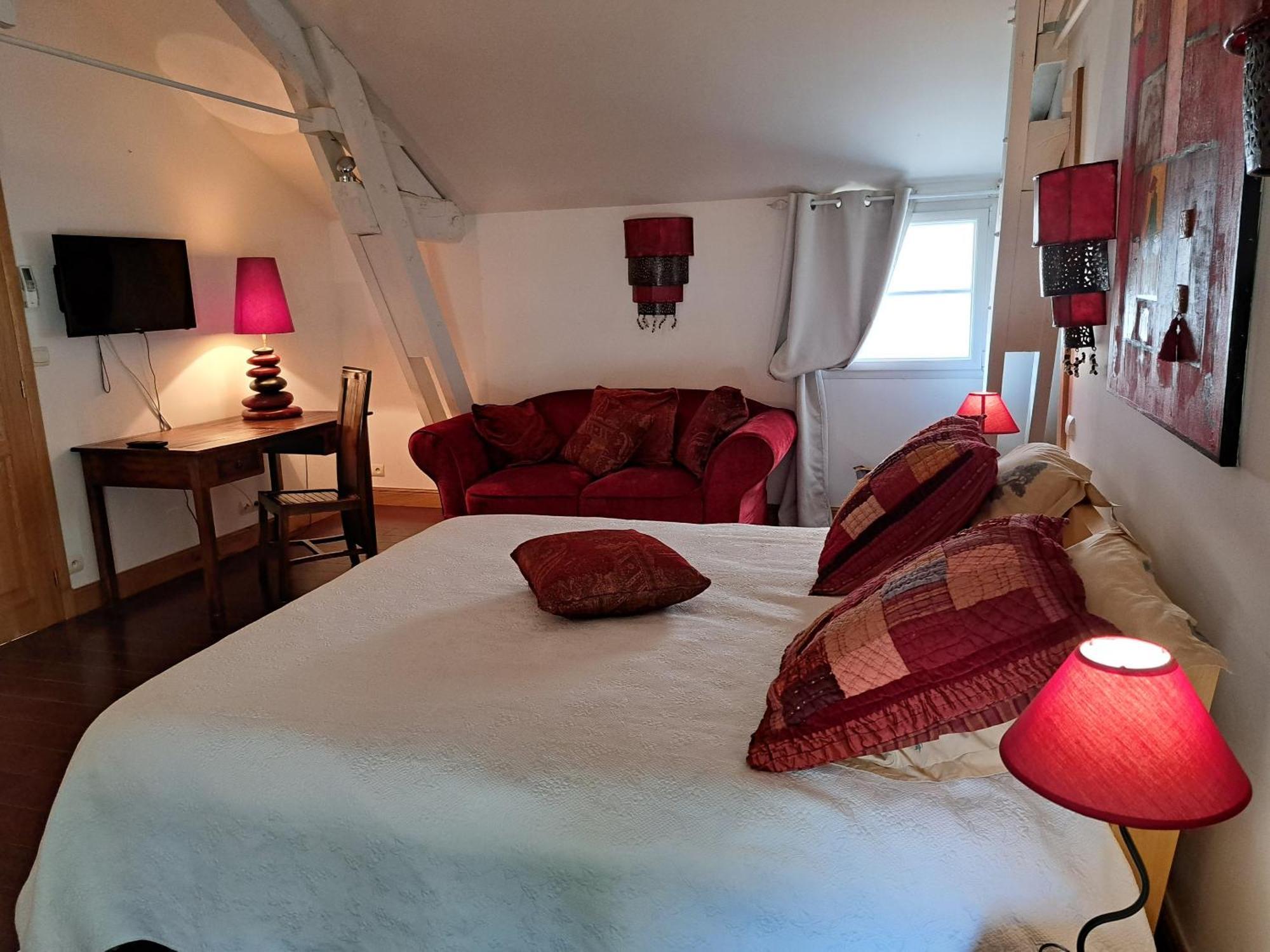 Chateau De Lussac Lussac  Bilik gambar